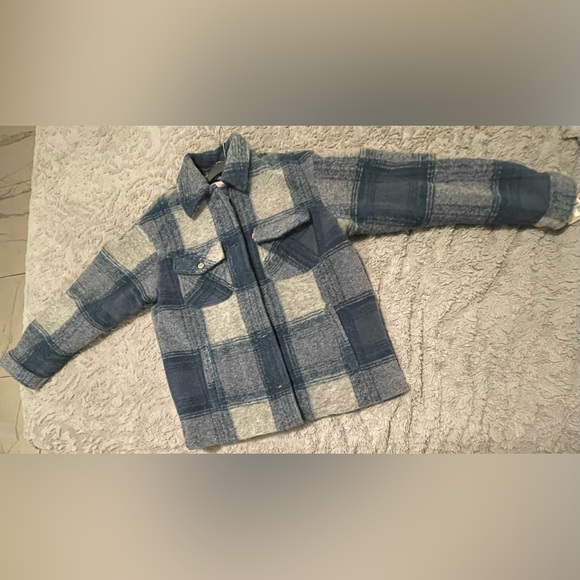 Levi’s flannel jacket - Picture 2 of 7